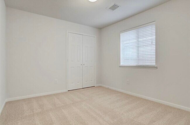 Building Photo - 6338 Big Oak Canyon Dr