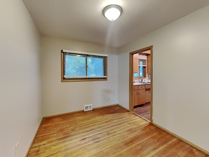 Building Photo - 5600 Vera Cruz Ave N