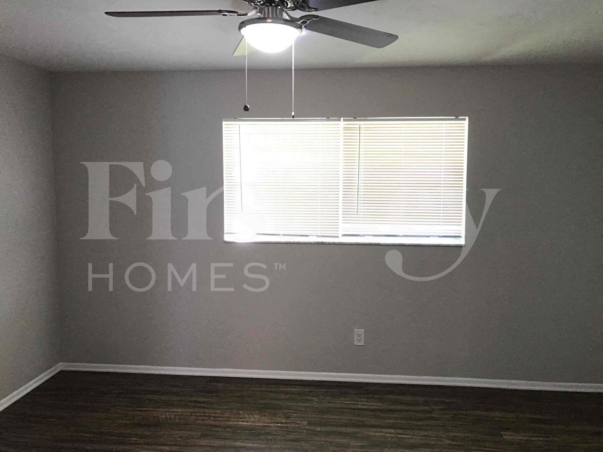 Building Photo - 3922 SE 2nd Ave