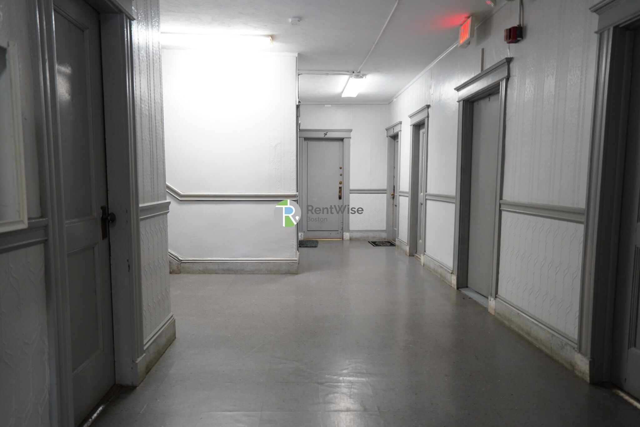 Building Photo - 236 Kelton St