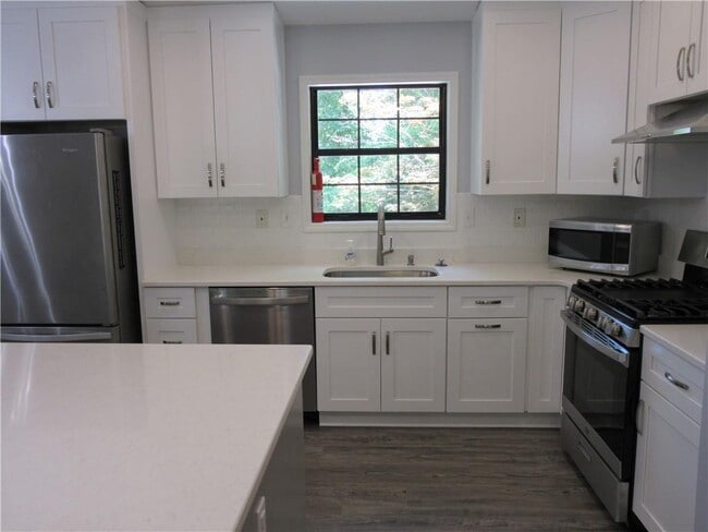 Building Photo - 2254 Post Oak Dr