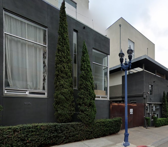 Building Photo - 941 W Hawthorn St