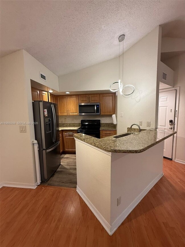 Building Photo - 731 Vista Isles Dr