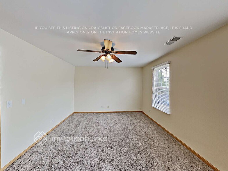 Building Photo - 2411 Oak Tree Ln