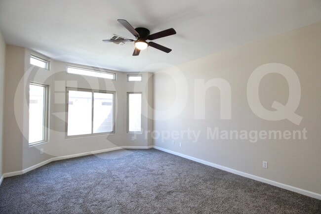 Building Photo - 440 S Val Vista Dr