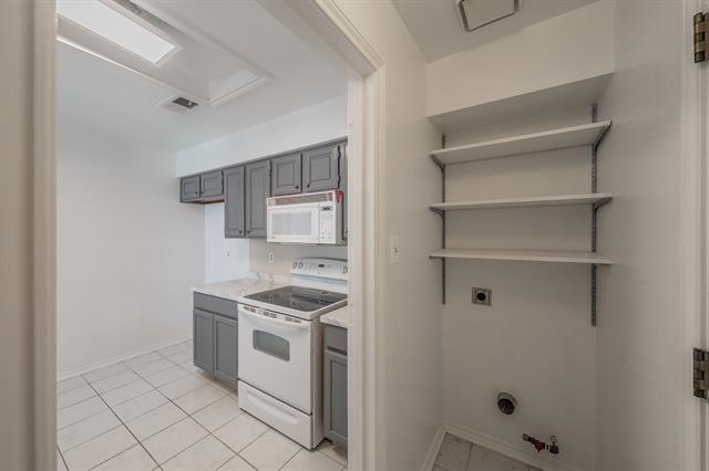 Building Photo - 3031 Lela St