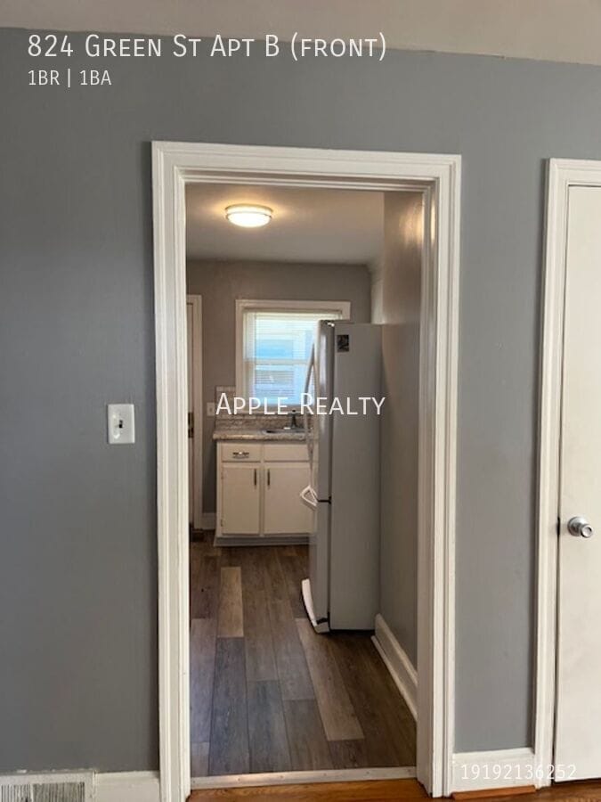 Building Photo - 824 Greene St