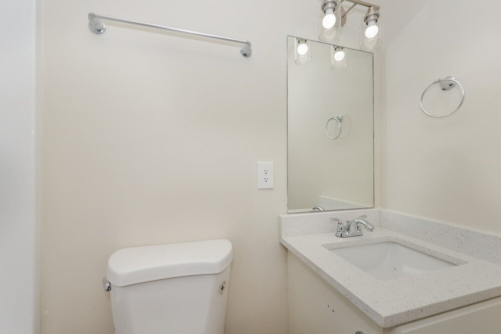 Building Photo - 492 Cedar Park Cir