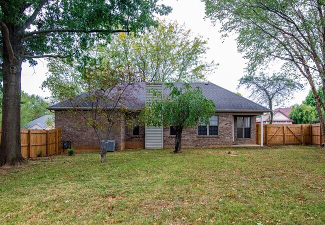 Building Photo - 426 Ridgecrest Rd