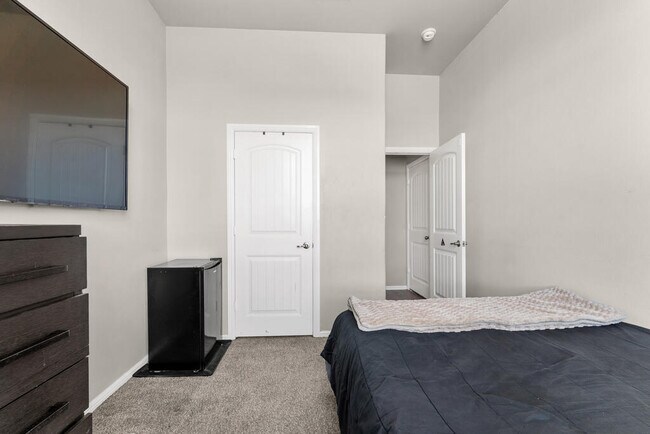 Building Photo - 7533 Orion Rd