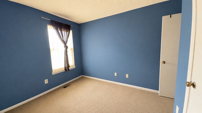 Building Photo - 3BR Virginia Beach Home with Fenced Yard!