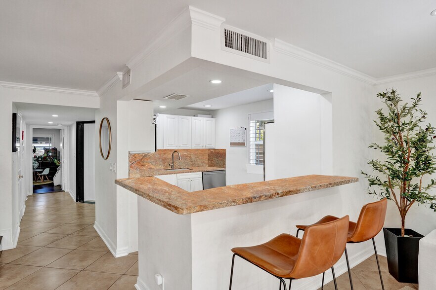 Building Photo - 1844 NE 26th Ave