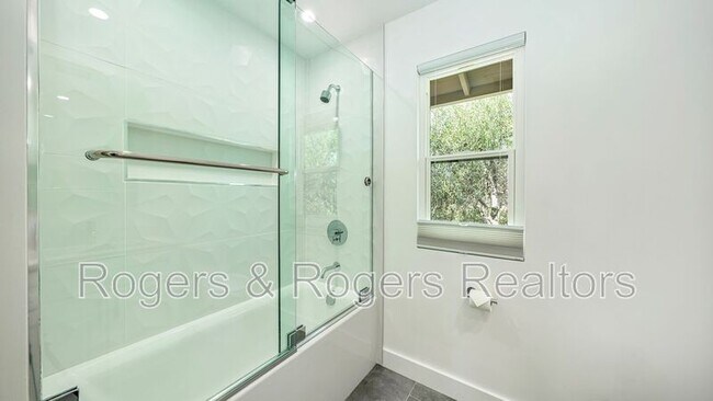 Building Photo - 20272 Pacifica Dr
