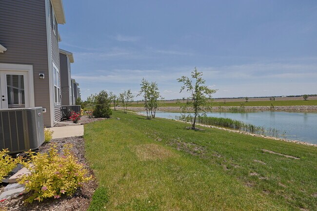 Building Photo - 2287 Ryegrass Ln