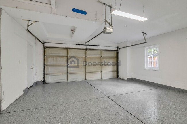 Building Photo - 4035 Egret Ct