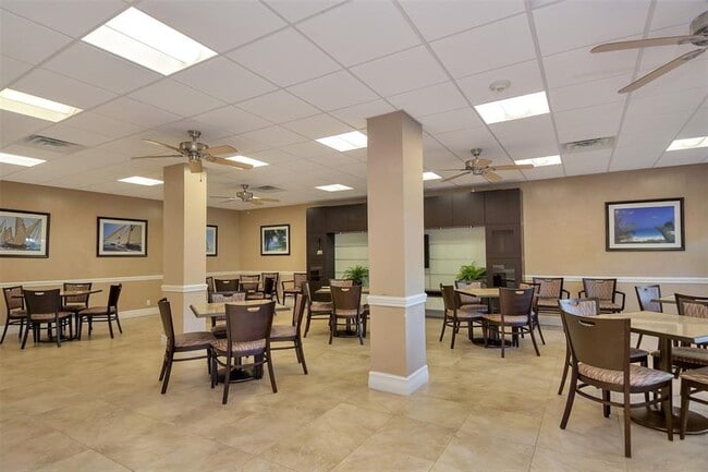 Building Photo - 305 N Pompano Beach Blvd