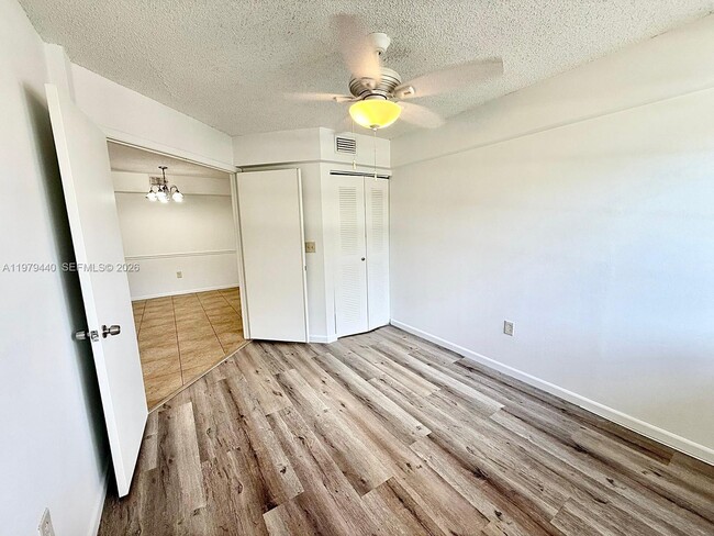 Building Photo - 1727 Village Blvd