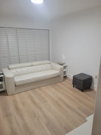 Building Photo - 570 N Tropic Ln