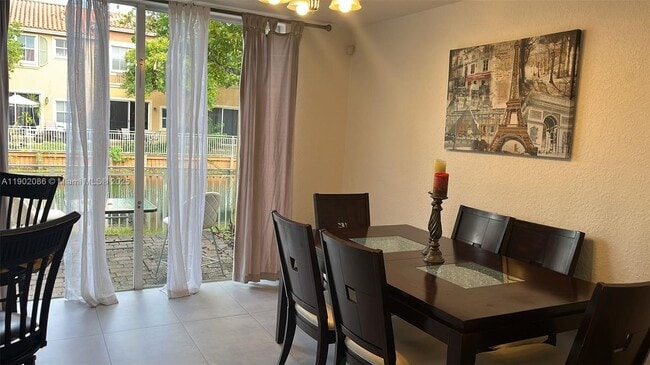 Building Photo - 4932 Tradewinds Ter