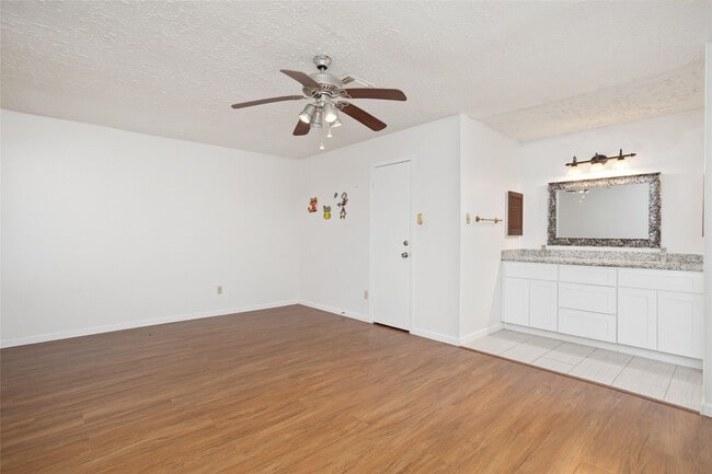 Building Photo - 19730 Spanish Needle Dr