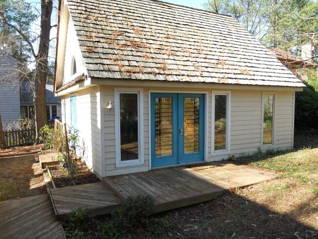 Building Photo - 10040 Stonemill Rd