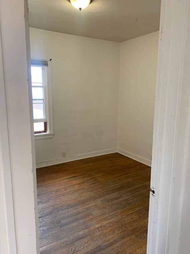 Building Photo - 1440 Texas Ave
