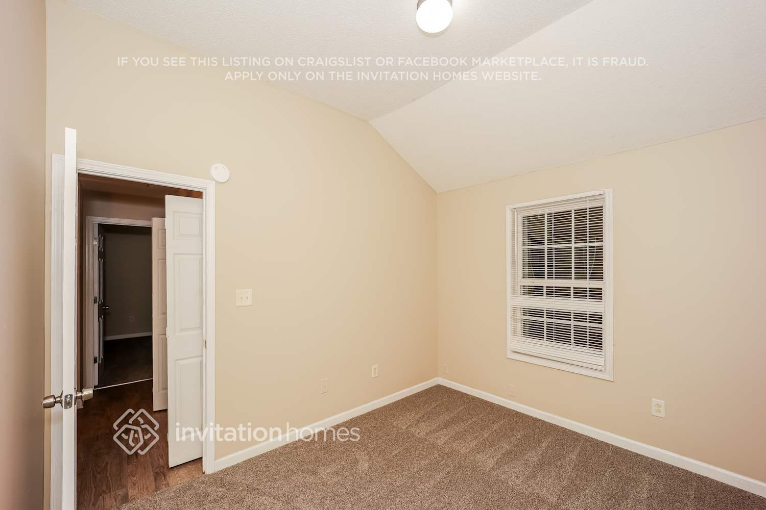 Building Photo - 220 Brookwood Cove