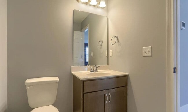 Building Photo - 2317 Bartlett Rd