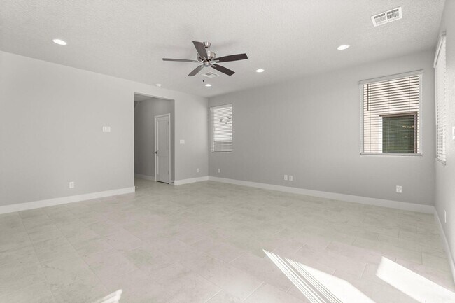 Building Photo - 6688 Zachary Rd NE