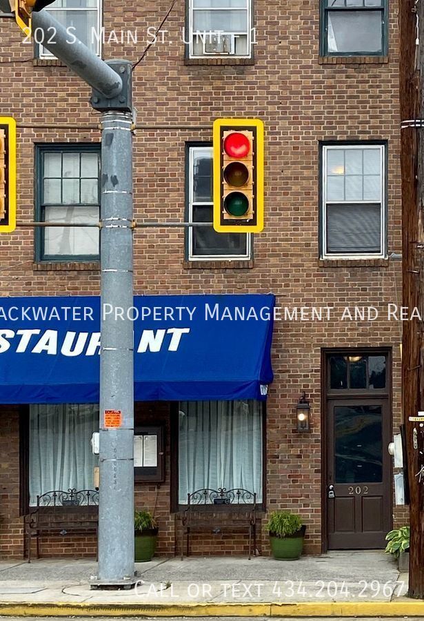 Primary Photo - 202 S Main St