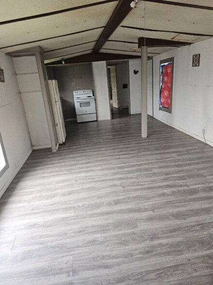 Building Photo - 1801 S Business 45