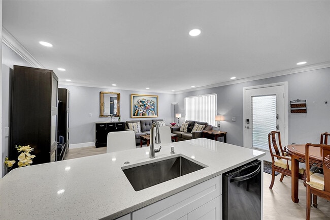 Building Photo - 964 Normandy Trail