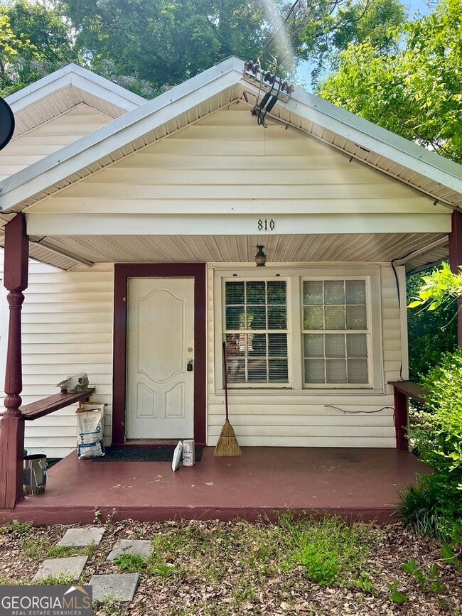 Building Photo - 810 Oconee St