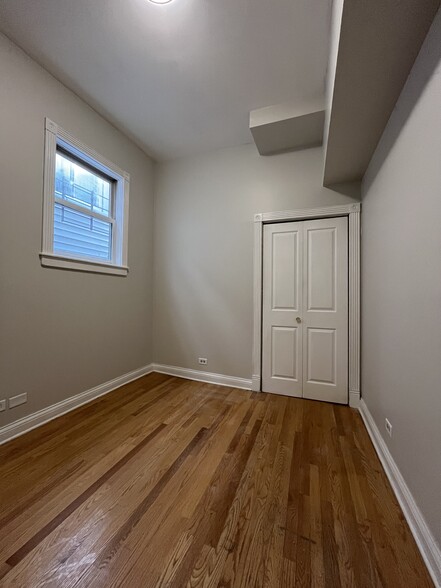 Bedroom 2 - 2459 W Moffat St