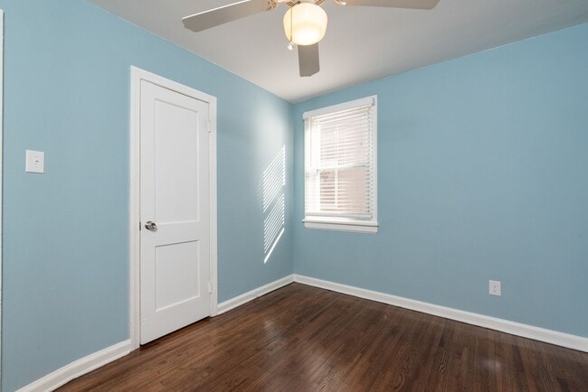 Building Photo - 2815 Irisdale Ave