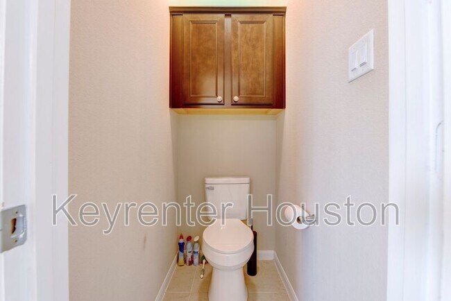 Building Photo - 9722 Victoria Rose Ln