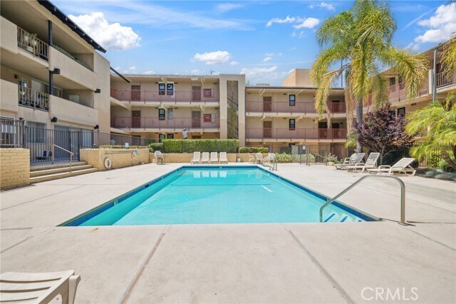 Building Photo - 17000 Burbank Blvd