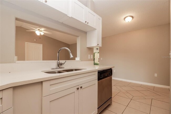 Building Photo - 1411 Cromwell Dr