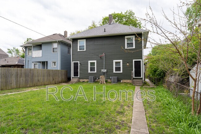 Building Photo - 1115 N Oxford St