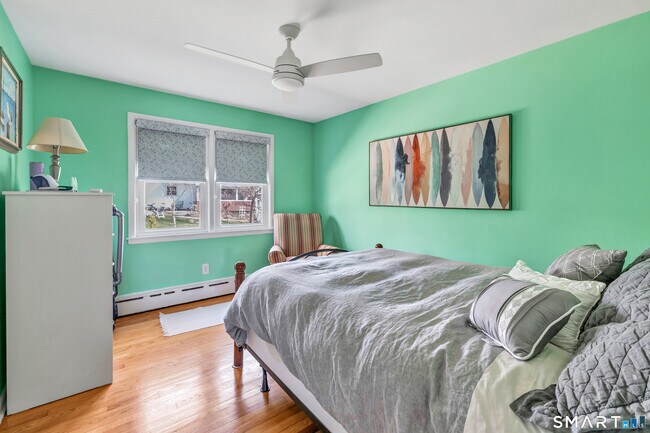 Building Photo - 150 Stiles St