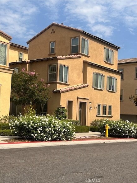 Building Photo - 2265 Apple Ct