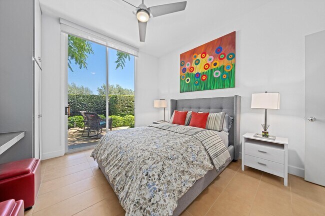 Building Photo - 47432 Medina Dr W