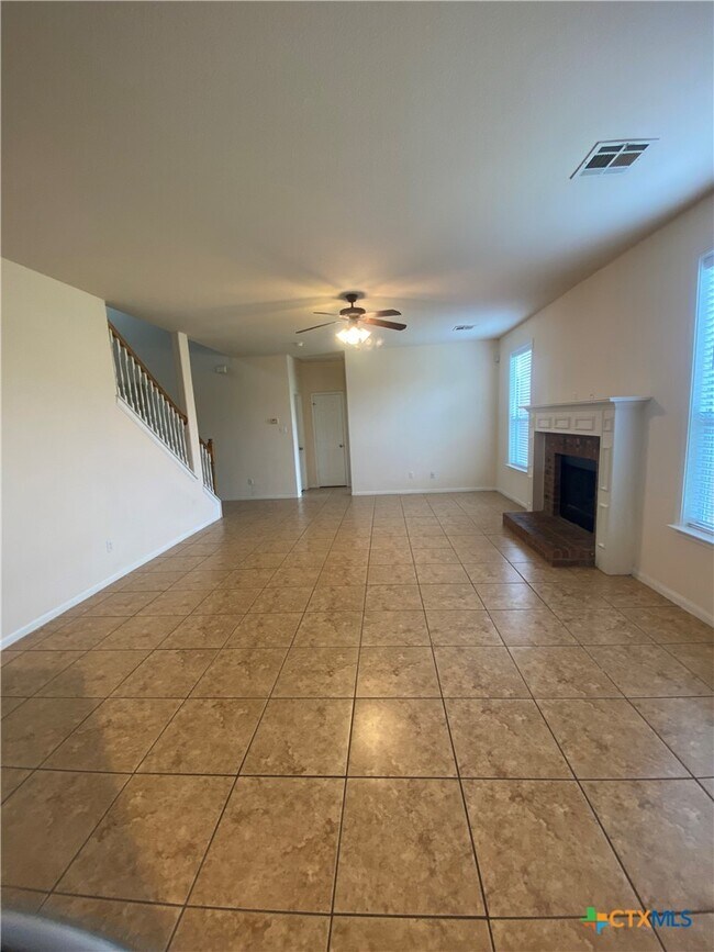 Building Photo - 6111 Graphite Dr