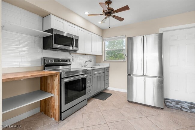 Building Photo - 27470 Village Garden Way