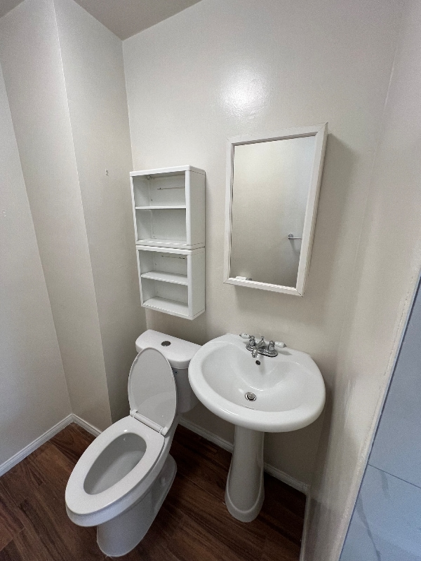 Building Photo - 2208 Kent St