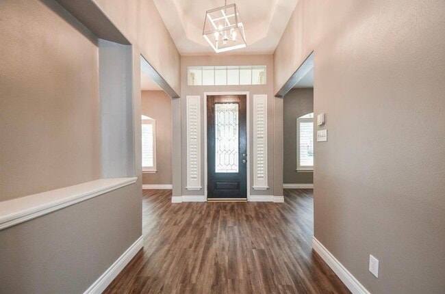 Building Photo - 18 E Knightsbridge Dr