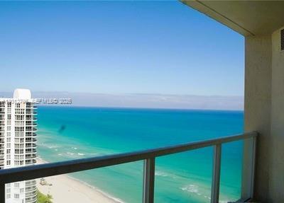 Building Photo - 16699 Collins Ave