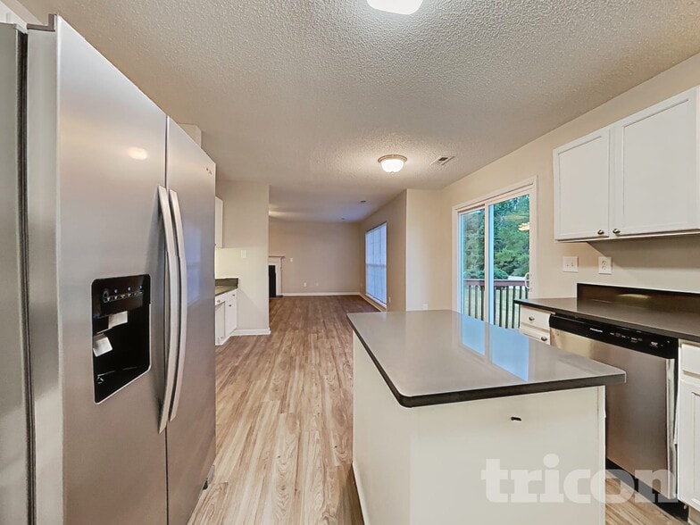 Building Photo - 2921 Barbee Ct