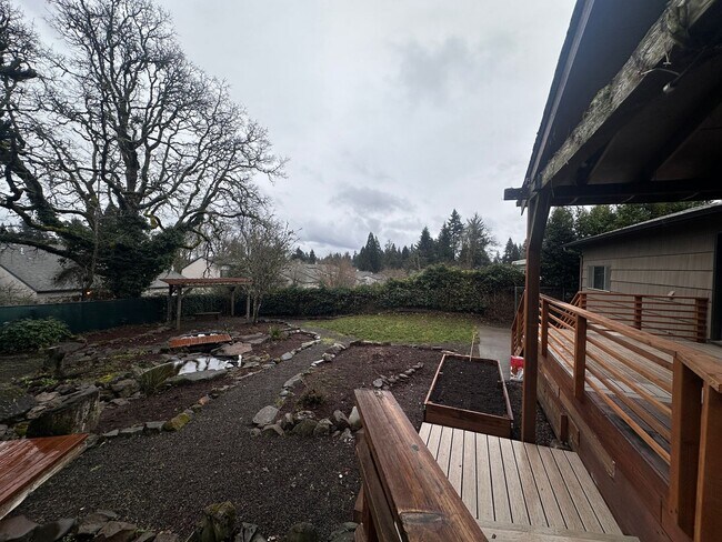 Building Photo - *Coming soon* 3 Bedroom 1.5 Bath Single Family Home