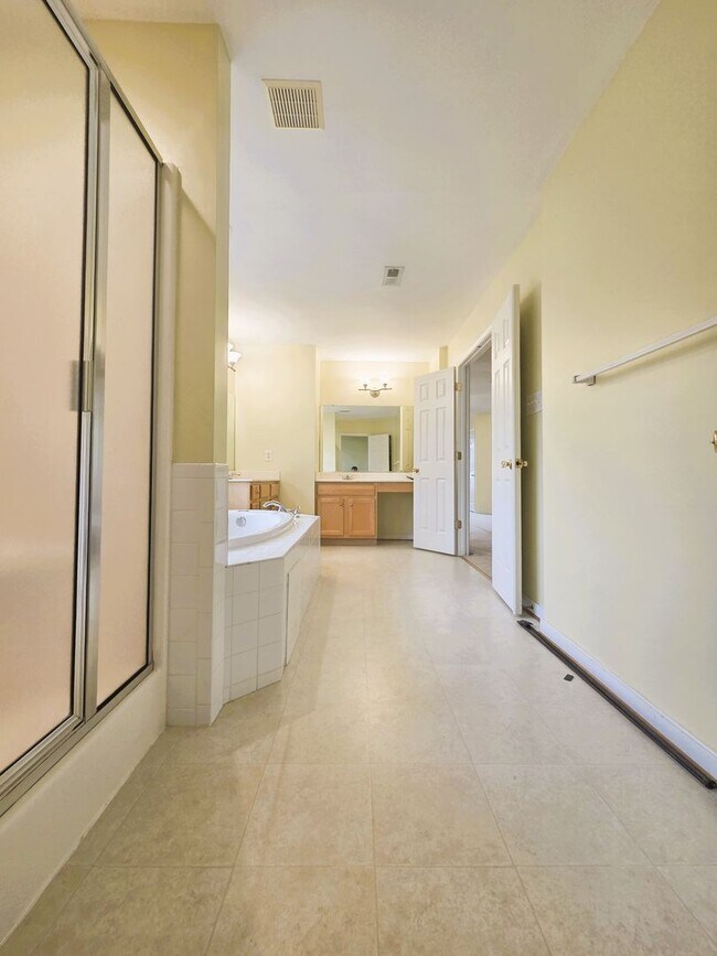 Building Photo - Stately brick front contemporary on huge c...